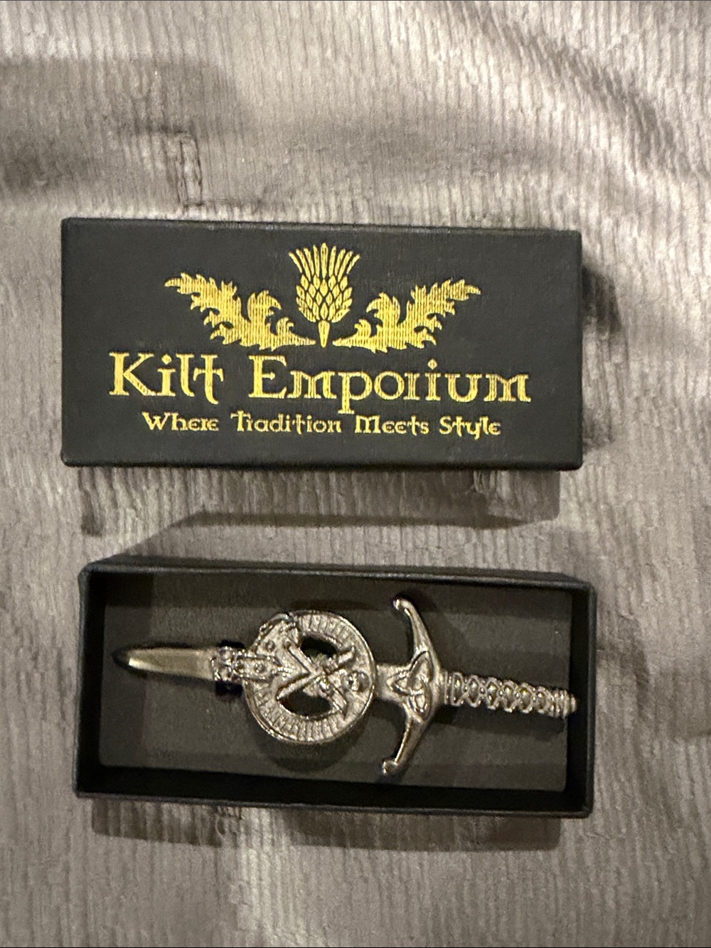 Silver Sword Kilt Pin - Thistle Crest Design